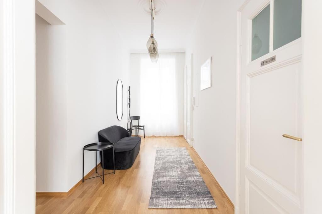 Franz 23 - Typical Viennese Apartment In The Heart Of Wien Exteriör bild